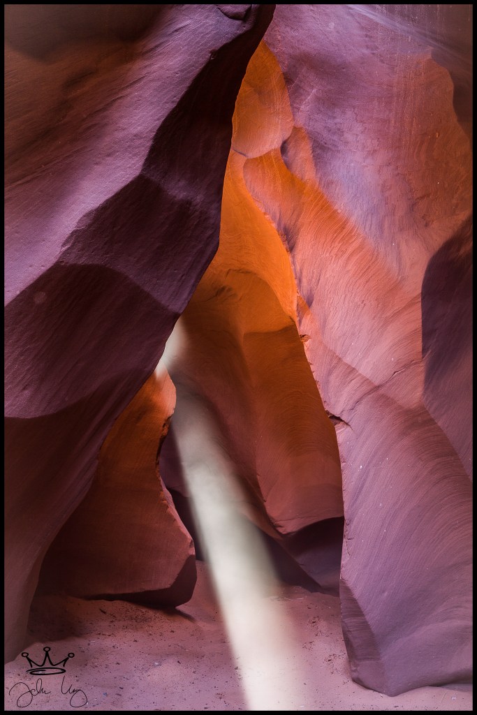 Upper Antelope Canyon Light Beam!
